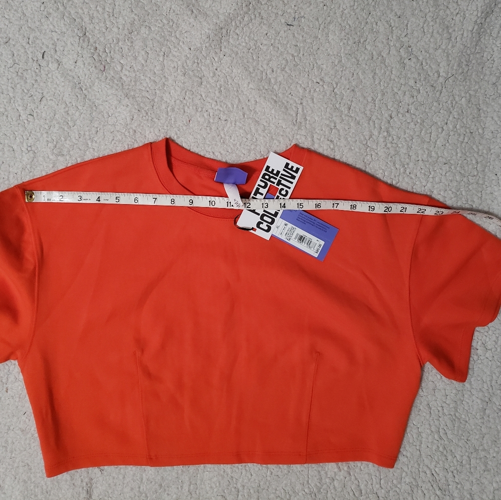 Future Collective with Kahlana Barfield Brown Short Sleeve Boxy Crop T-Shirt - Picture 11 of 12